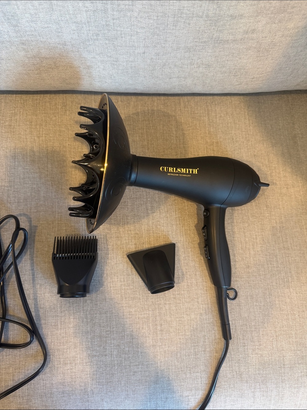 Curlsmith Black Professional Hair Dryer with Diffuser & Nozzle Attachments - Picture 2 of 2